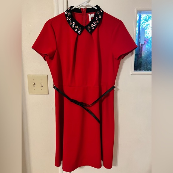 ELLE Beaded Collar and Bow Fit Red Flared Dress. Great condition. Size 14 - Picture 7 of 7